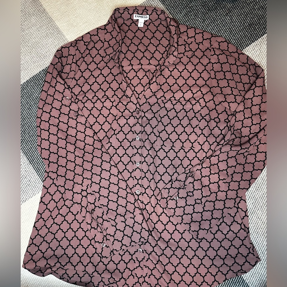 Express button up shirt large